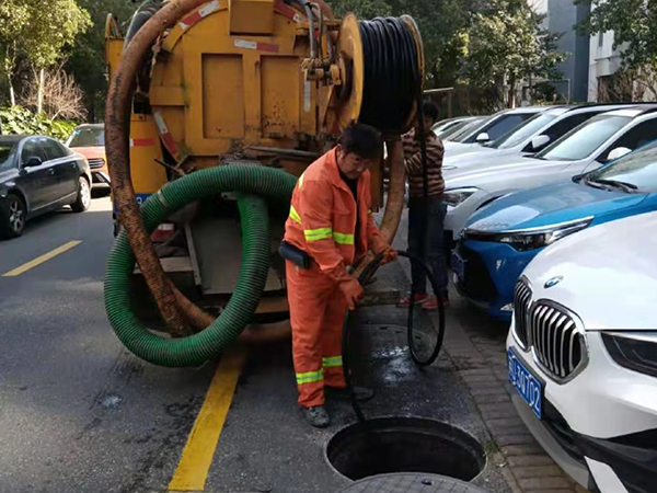 始兴排污管道清淤